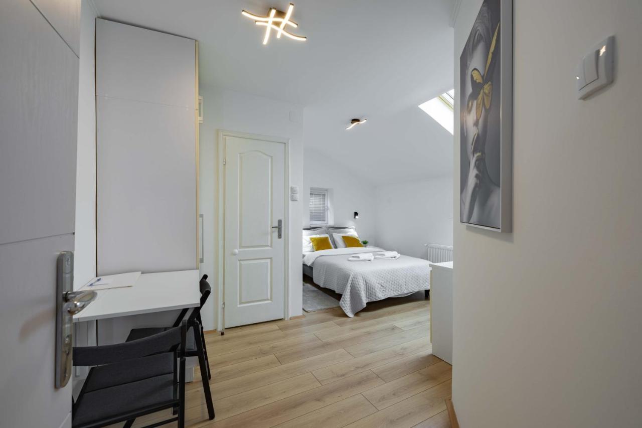 Old Town Rooms Нови-Сад Экстерьер фото
